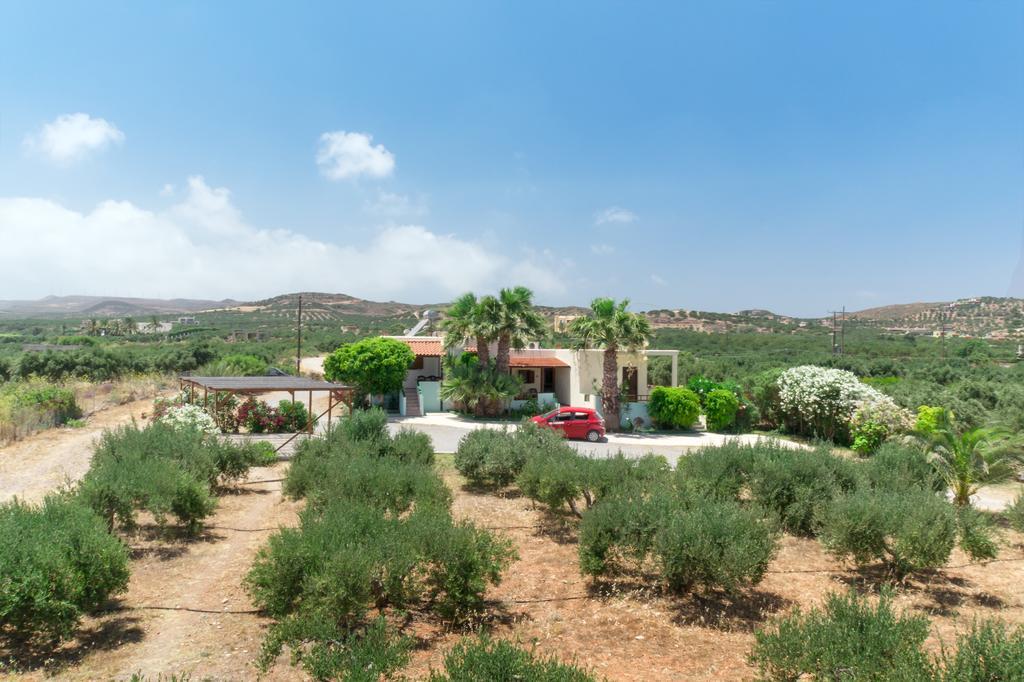 Kouremenos Beach Apartments パレカストロ エクステリア 写真