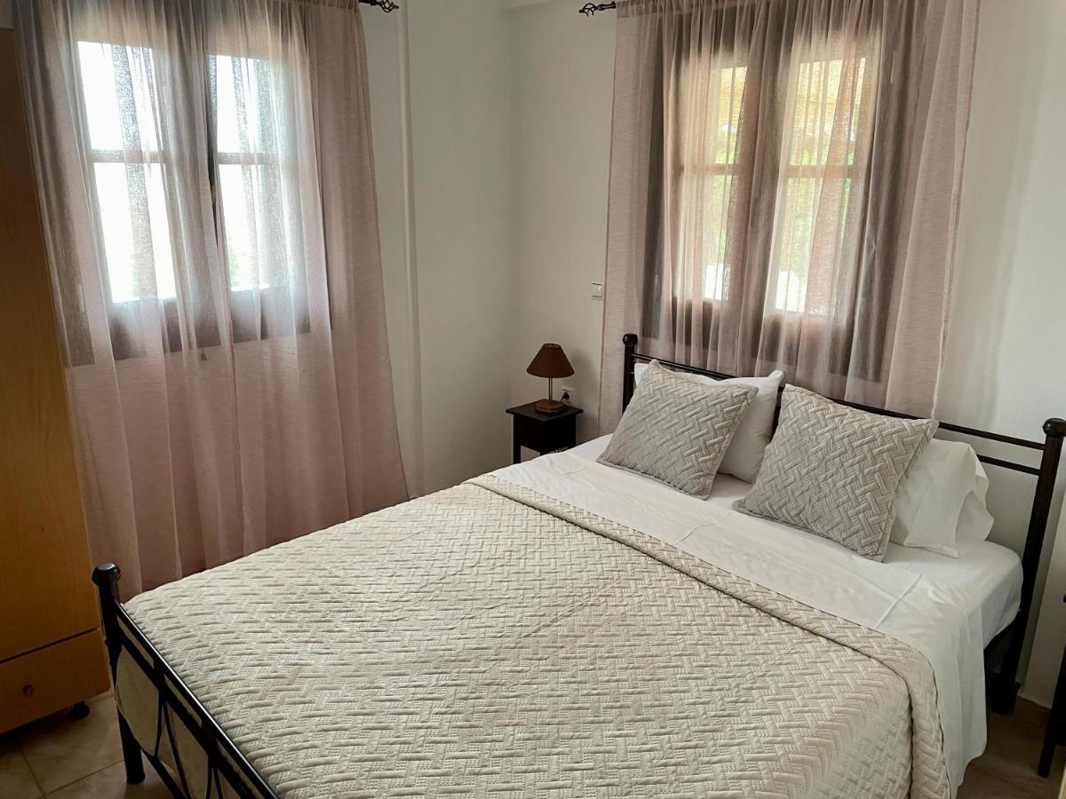 Kouremenos Beach Apartments パレカストロ エクステリア 写真