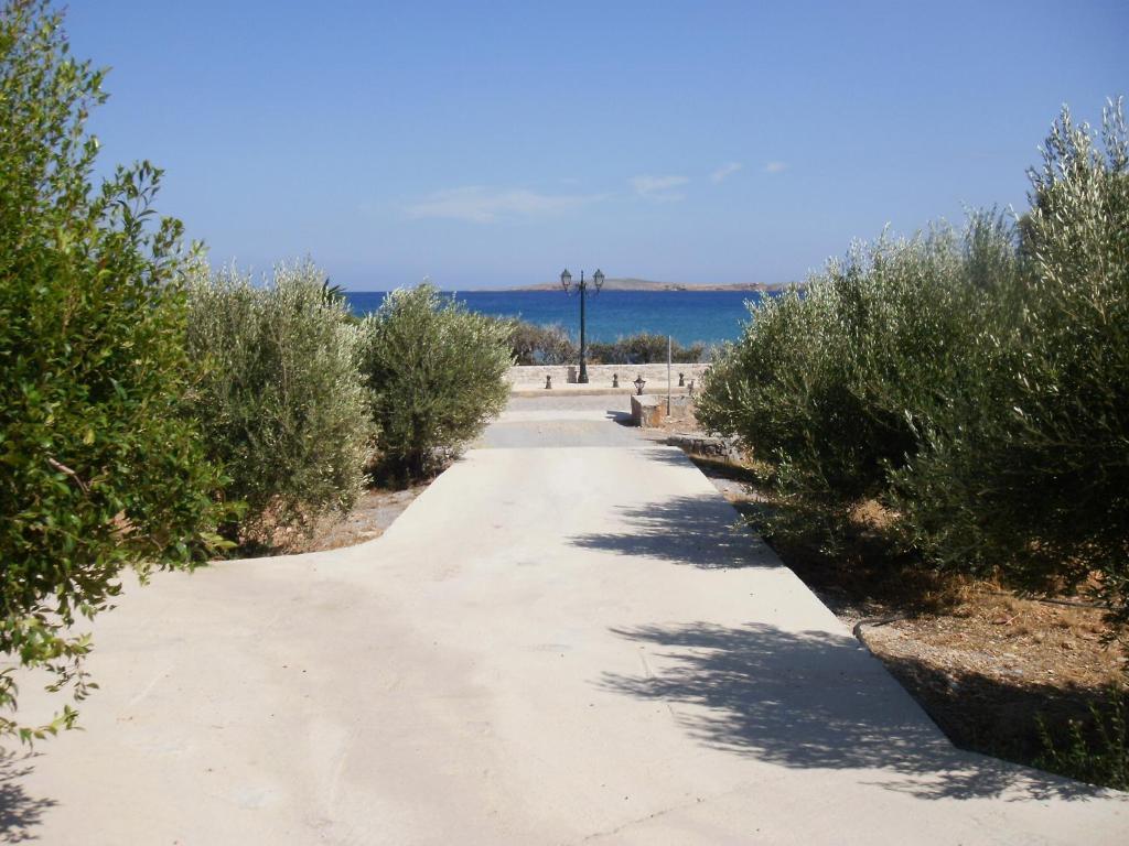 Kouremenos Beach Apartments パレカストロ エクステリア 写真